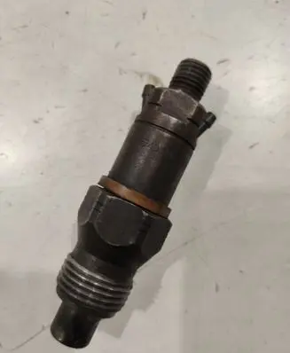 Volvo S40, V40 Fuel injector LCR6735401D