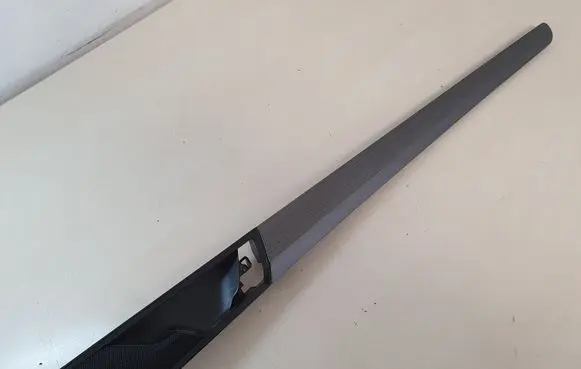 Skoda Kodiaq Front door trim bar 565867460
