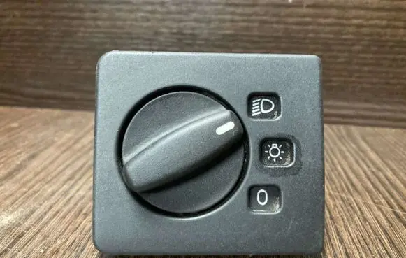 Peugeot Boxer Light switch 625353