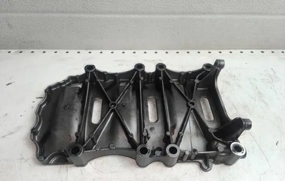 Peugeot Traveller other engine part 9811715380