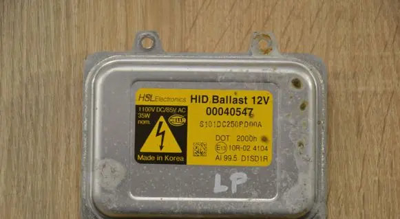 Headlight ballast module Xenon