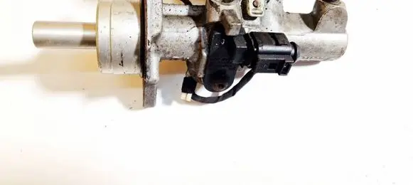 Master brake cylinder