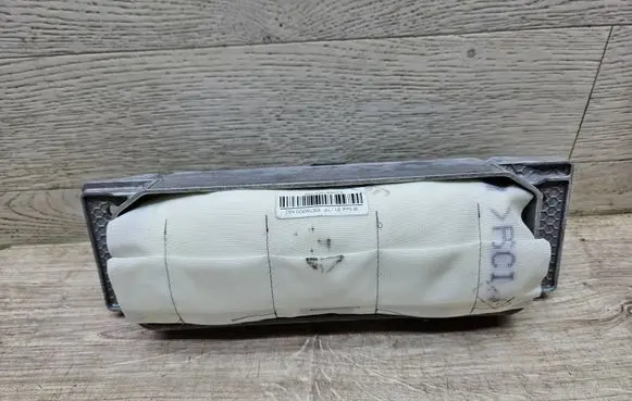 Seat Exeo (3R) Passenger airbag 3R0880204