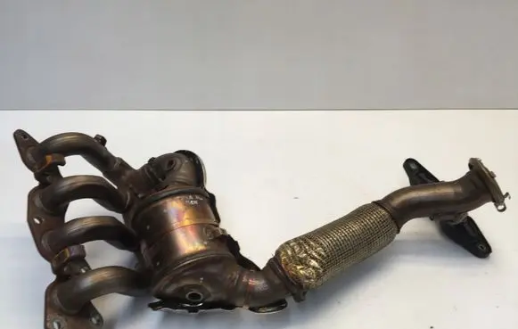 Ford Kuga III Exhaust manifold LX685G232BF