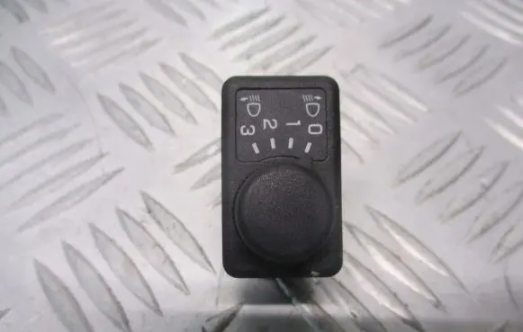 Nissan Almera Tino Headlight level height control switch