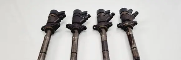 Ford Focus C-MAX Fuel injectors set 0445110136 3871405922811