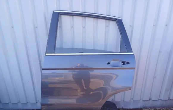 Honda CR-V Rear door