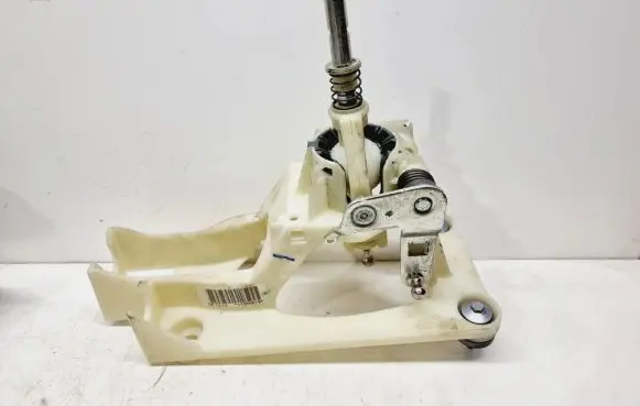 Volvo V40 Gear shifter/selector 31367614 31358678