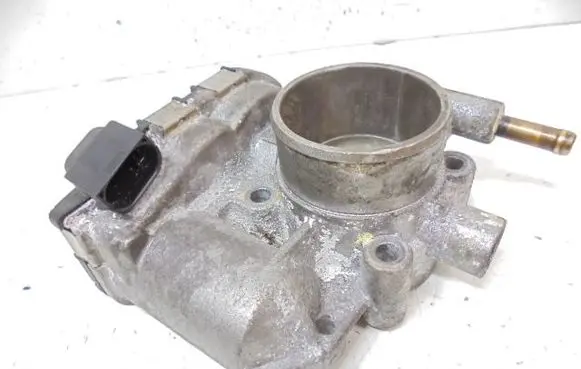 Opel Corsa D Electric throttle body valve 24420536