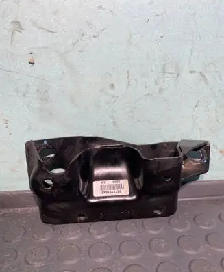 Dodge RAM Gearbox mounting bracket 52121938AE 3010 6121434AD