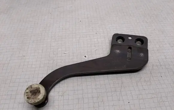 Volkswagen Transporter - Caravelle T5 Sliding door upper roller guide/hinge 7H0823436E 192006 19090329