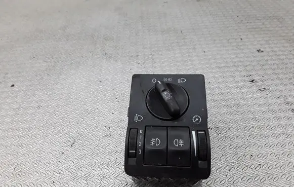 Opel Combo C Light switch 9116610