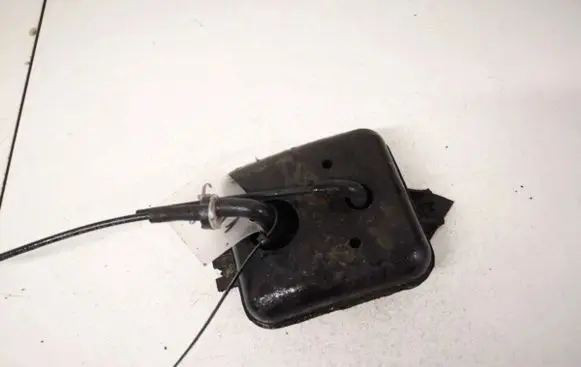Vacuum air tank