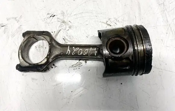 Opel Insignia A Piston with connecting rod gh664