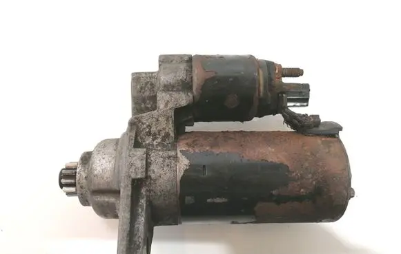 Volkswagen Transporter - Caravelle T5 Starter motor 005831311