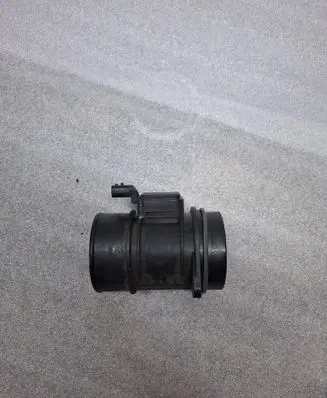 Nissan Qashqai+2 Mass air flow meter 8200682558
