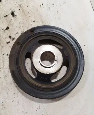 Citroen C3 Picasso Crankshaft pulley 9654961080