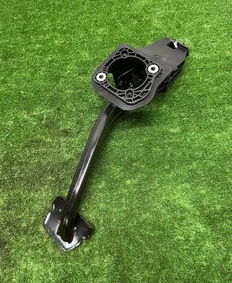 BMW X5 G05 Brake pedal 6874280 0000258193 17205310