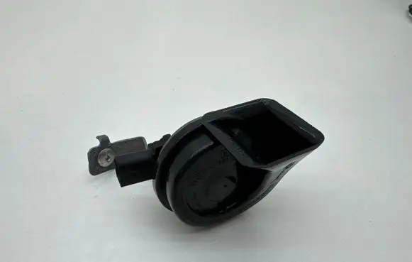 BMW 5 G30 G31 G38 Horn signal 734294506