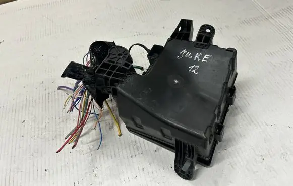 Nissan Juke I F15 Fuse box set 284B71KB0B