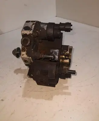 Renault Master II Fuel injection high pressure pump H8200041766 0445010033