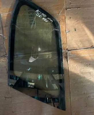 Honda Accord Rear side window