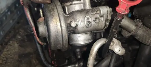 Jaguar X-Type EGR valve
