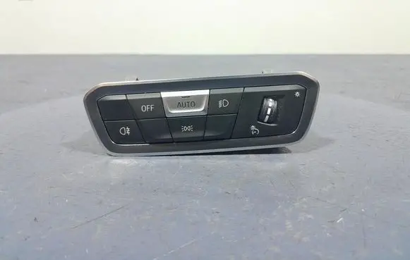 BMW X5 E53 Light switch 5A32841