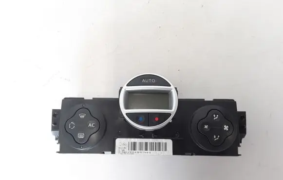 Renault Megane II Air conditioner control unit module 8200413906