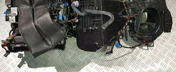 Porsche Cayenne (9PA) Interior heater climate box assembly 7L0820005BN