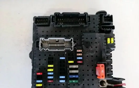 Volvo V70 Fuse box set 12217799 30728273