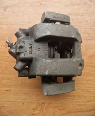 BMW 4 F32 F33 Front brake caliper 24057