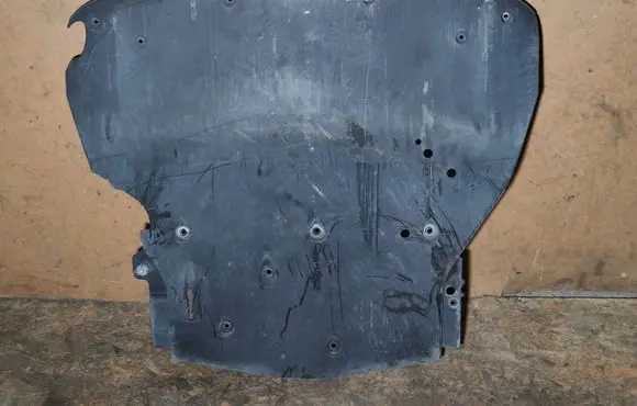 Jaguar XJ X351 Engine splash shield/under tray AW93589N836AC