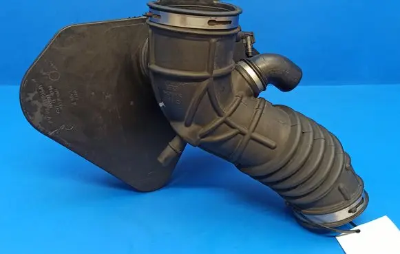 Ford Edge I Intake resonator 7T439F805AC VP7T4U9F764AB