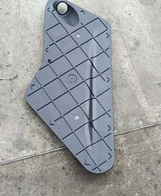 Other rear door trim element