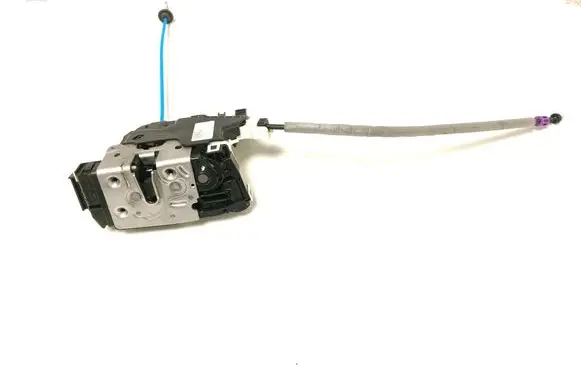 Mercedes-Benz A W176 Front door lock A1667200735
