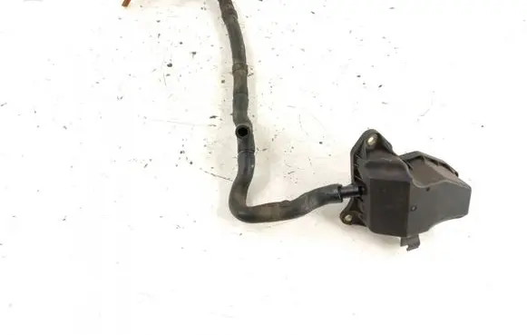 Mercedes-Benz E W211 Breather valve 2720160134 2720180282