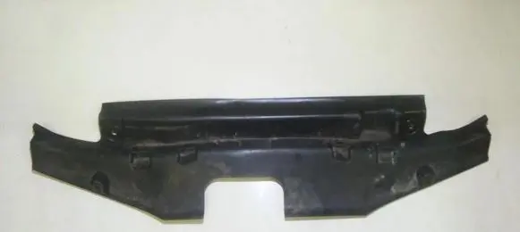 Nissan Primera Radiator mount bracket 61874av610