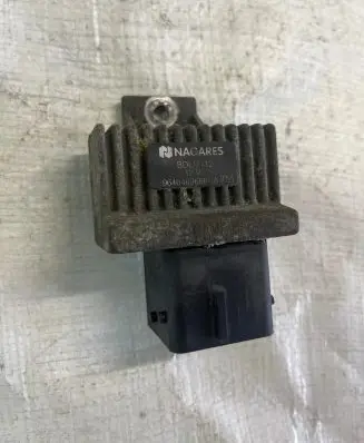 Renault Laguna III Glow plug pre-heat relay 9640469680A