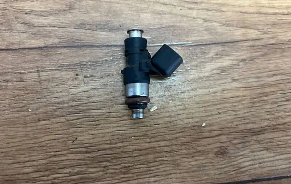 Ford F150 Fuel injector JT4E9F593BAPIN2 JT4E9F593BA