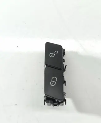 Mercedes-Benz E W212 Central locking switch button 03151600 A2048706310