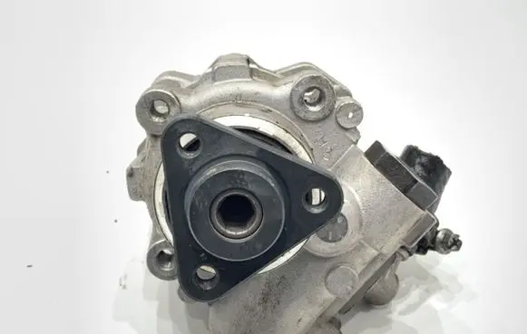 Volkswagen PASSAT B5 Power steering pump
