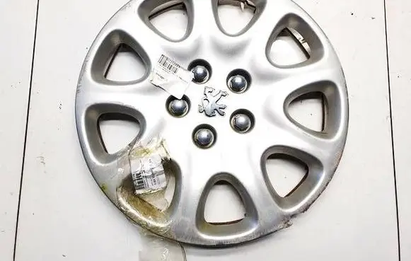 Peugeot 807 R15 wheel hub/cap/trim 9633955577