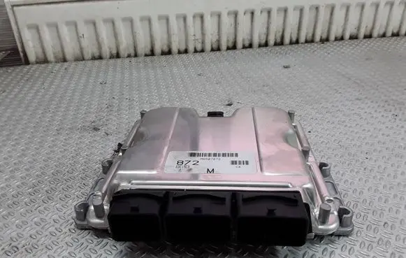 Mitsubishi Space Star Engine control unit/module 0281010438