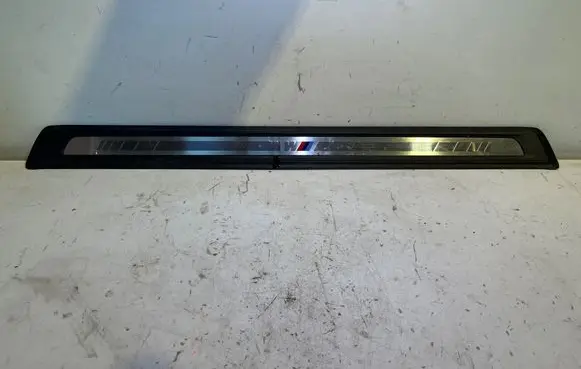 BMW 4 G22 G23 G24 G26 Front sill trim cover 8077317 60166N