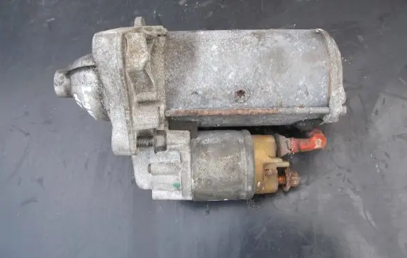 Renault Laguna III Starter motor 8200568535D TS22E8 9898990078