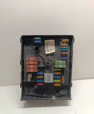 Volkswagen Jetta V Fuse module 1K0937125A 017183071