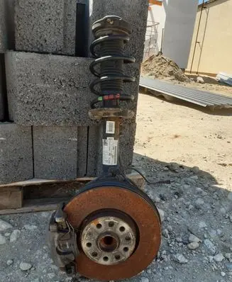 Volkswagen Tiguan Front shock absorber/damper 5N0412021