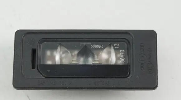 Volkswagen Golf VII Number plate light 3AF943021A