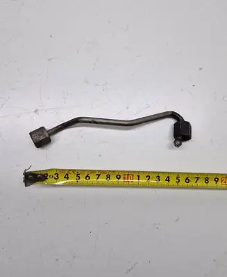 Mercedes-Benz C W204 Fuel injector supply line/pipe 